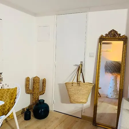 Exceptionnel Studio Vue Mer Refait A Neuf Le Le Rayol-Canadel-sur-Mer Extérieur photo